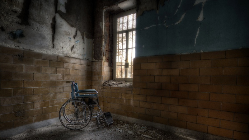 Illustration for article titled The Creepy World of Abandoned Asylums